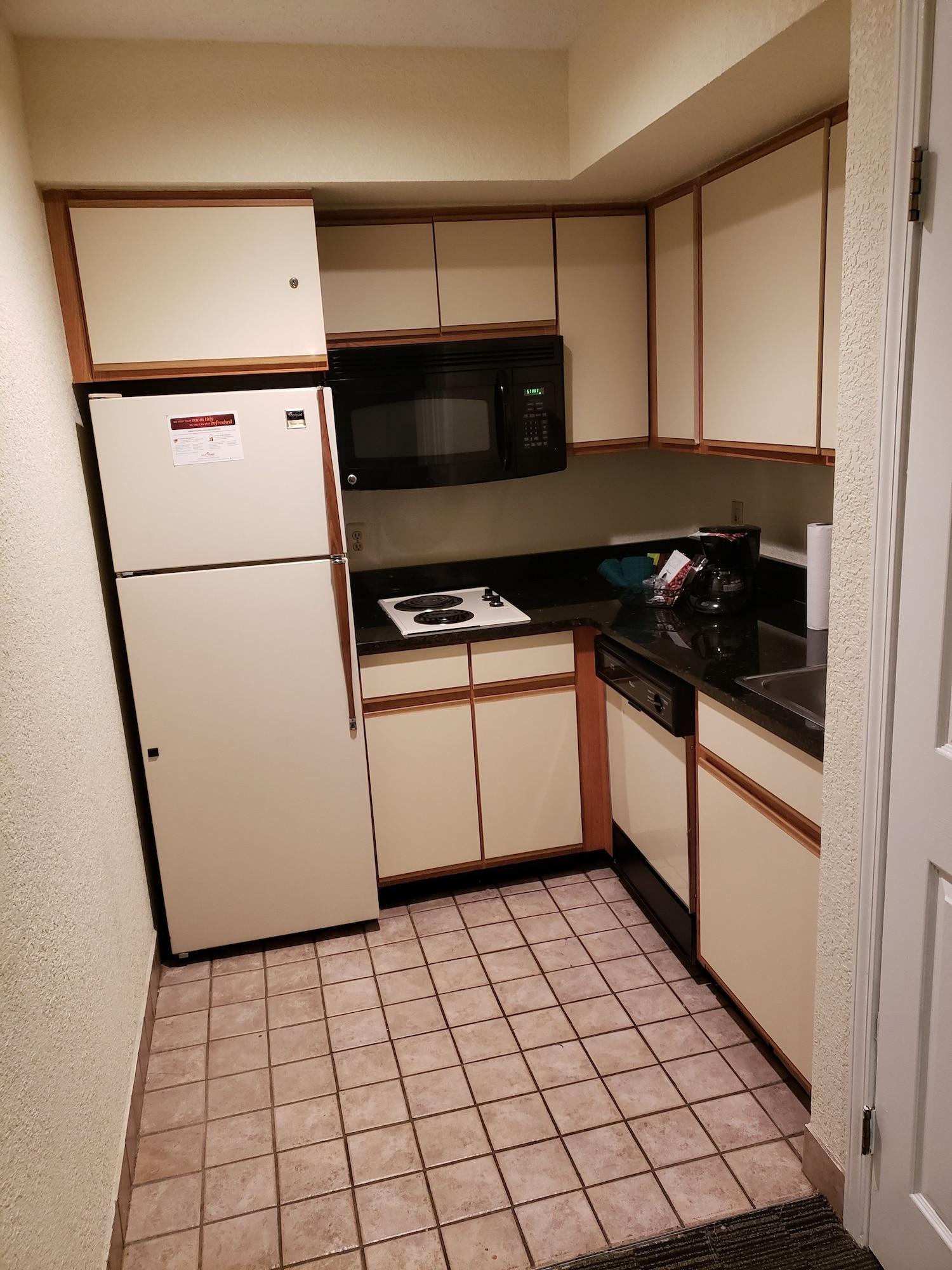 Affordable Suites Of America Detroit-Уоррен Экстерьер фото