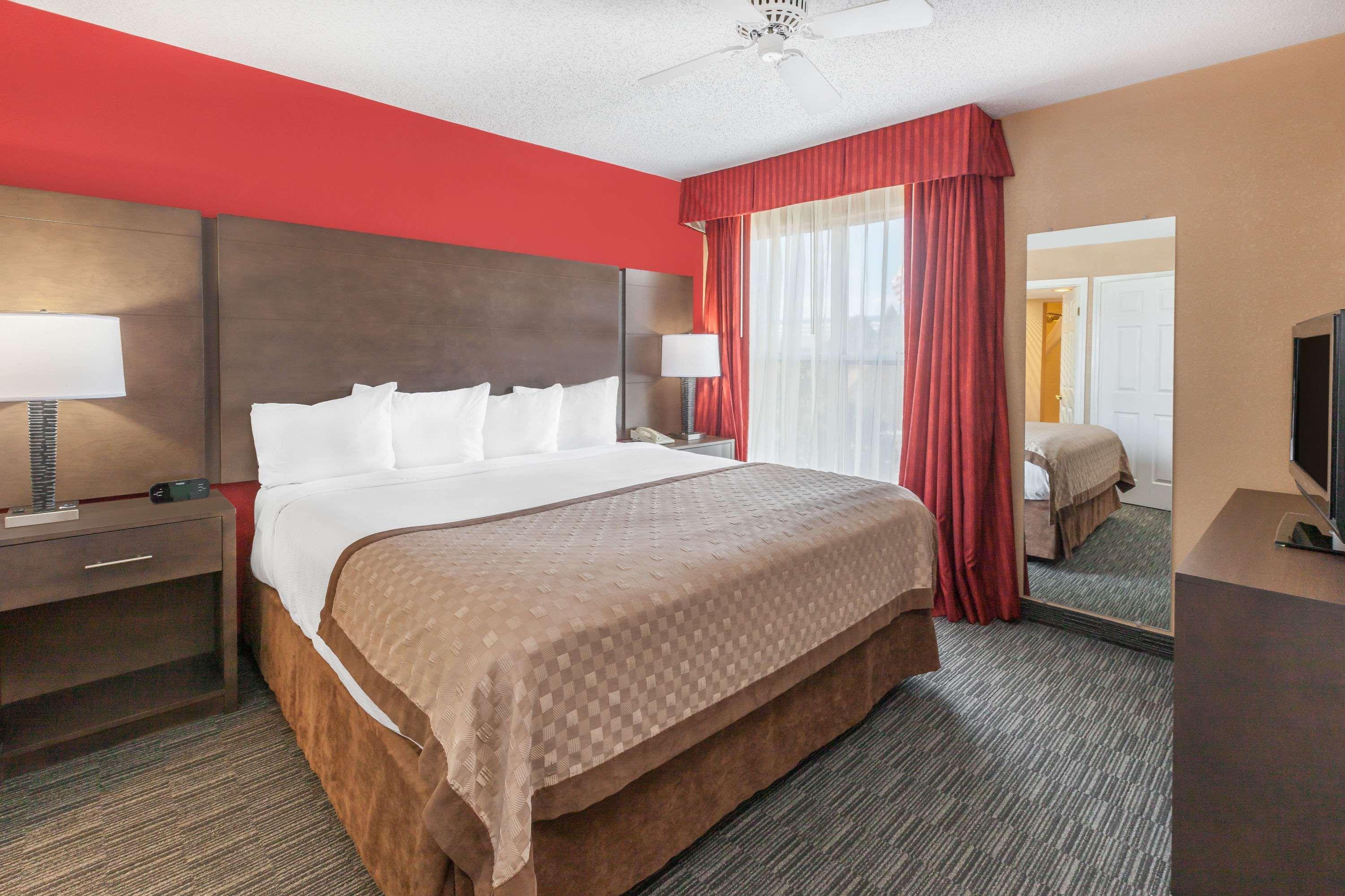 Affordable Suites Of America Detroit-Уоррен Экстерьер фото